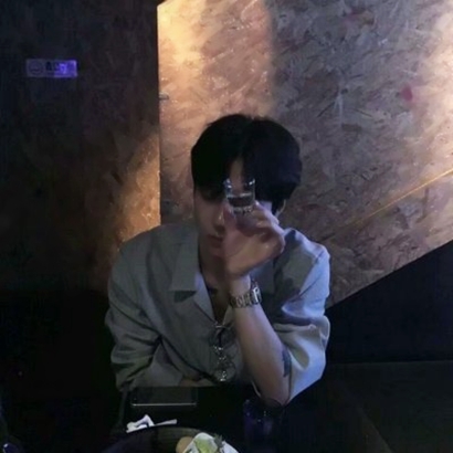 高冷男生头像不露脸 男生头像 第22张 高冷男生头像不露脸 男生头像 第22张