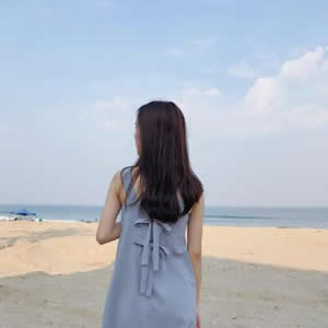 绝美!女生海边看海背影头像大全 女生头像 第10张 绝美!女生海边看海背影头像大全 女生头像 第10张