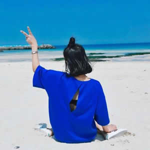 绝美!女生海边看海背影头像大全 女生头像 第9张 绝美!女生海边看海背影头像大全 女生头像 第9张