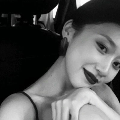 酷飒黑色系高清真人女头像来袭✨ 女生头像 第9张 酷飒黑色系高清真人女头像来袭✨ 女生头像 第9张
