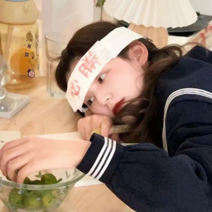 😍简单干净的真人微信女头像来喽  女生头像 第2张