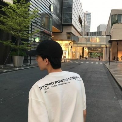 被帅到！真人男生背影头像来袭 男生头像 第3张