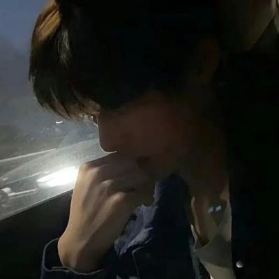 超绝!这些伤感男生头像狠狠拿捏情绪 男生头像 第4张 超绝!这些伤感男生头像狠狠拿捏情绪 男生头像 第4张
