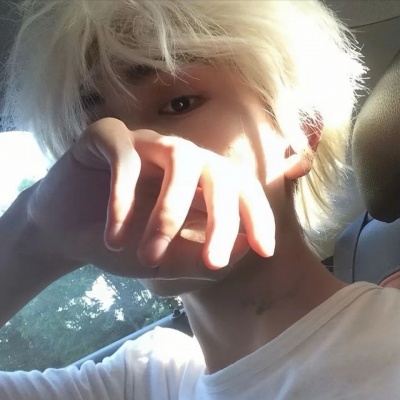 超绝!这些伤感男生头像狠狠拿捏情绪 男生头像 第1张 超绝!这些伤感男生头像狠狠拿捏情绪 男生头像 第1张