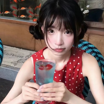 超亮眼!红色头像2025女生 女生头像 第6张 超亮眼!红色头像2025女生 女生头像 第6张