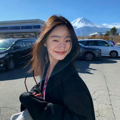 氛围感拉满!小众不撞款真人女生质感头像精选 女生头像 第2张 氛围感拉满!小众不撞款真人女生质感头像精选 女生头像 第2张