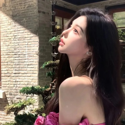 高级感拉满的气质女神女生头像推荐,狠狠码住! 女生头像 第5张 高级感拉满的气质女神女生头像推荐,狠狠码住! 女生头像 第5张