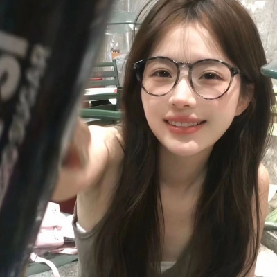 自带故事感的高级成熟女生小众头像素材精选 女生头像 第10张 自带故事感的高级成熟女生小众头像素材精选 女生头像 第10张