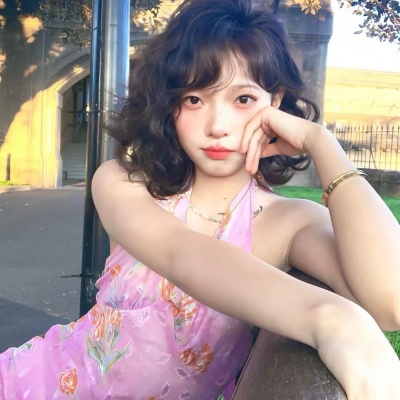 2025女生短发头像，甜美酷飒值得拥有 女生头像 第3张