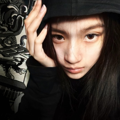 挖到宝啦！ins质感小众女生头像分享 女生头像 第7张