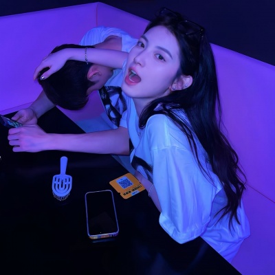 小众ins风双人情侣头像,高级感CP专属 情侣头像 第6张 小众ins风双人情侣头像,高级感CP专属 情侣头像 第6张
