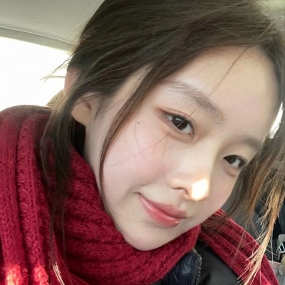新年氛围感红色女生头像分享 女生头像 第9张 新年氛围感红色女生头像分享 女生头像 第9张