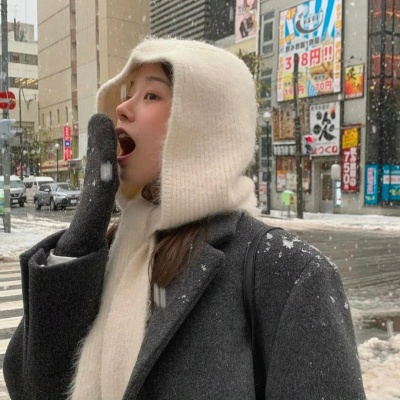 氛围感拉满!小众不撞款真人女生质感头像精选 女生头像 第1张 氛围感拉满!小众不撞款真人女生质感头像精选 女生头像 第1张