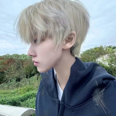 超绝有态度感的ins小众个性风男生头像推荐 男生头像 第1张 超绝有态度感的ins小众个性风男生头像推荐 男生头像 第1张