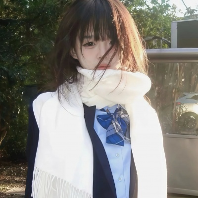 被美哭!氛围感拉满的冬日唯美女生头像 女生头像 第5张 被美哭!氛围感拉满的冬日唯美女生头像 女生头像 第5张