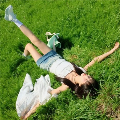 绝美!光影交织的唯美光感温柔氛围感女头来袭 女生头像 第7张 绝美!光影交织的唯美光感温柔氛围感女头来袭 女生头像 第7张