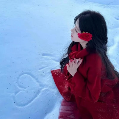 超亮眼!红色头像2025女生 女生头像 第5张 超亮眼!红色头像2025女生 女生头像 第5张