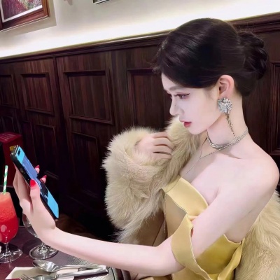 慵懒气质女生头像推荐，氛围感拉满 女生头像 第8张