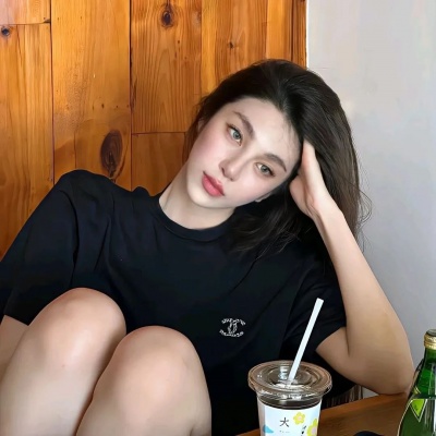 挖到宝啦！小众高级感风格女生头像推荐 女生头像 第6张