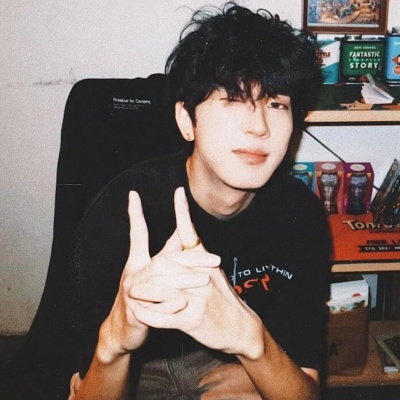 小众氛围拉满的滤镜男头推荐 男生头像 第6张
