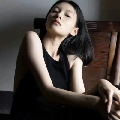 2025最新ins高级质感女生头像合集 女生头像 第6张 2025最新ins高级质感女生头像合集 女生头像 第6张