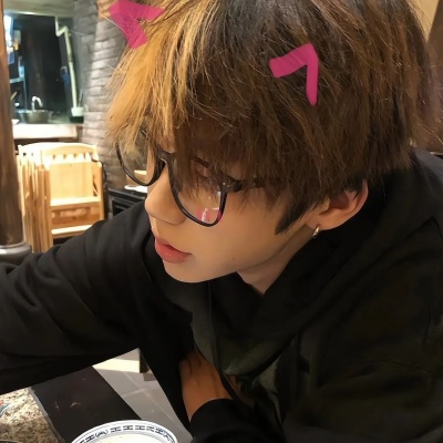 被追问无数次的小众男生照片头像来啦 男生头像 第2张