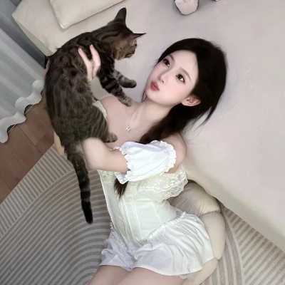 氛围感拉满的小众气质微信女生头像分享，不撞款才够高级 女生头像 第8张