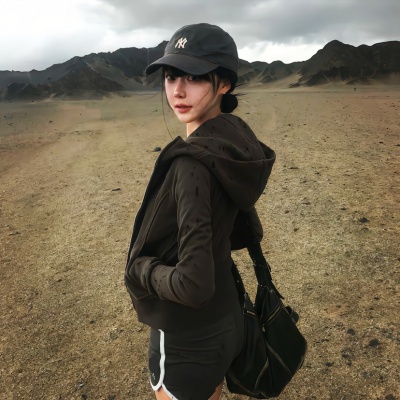 头像小众ins超酷女生，独特又吸睛 女生头像 第4张
