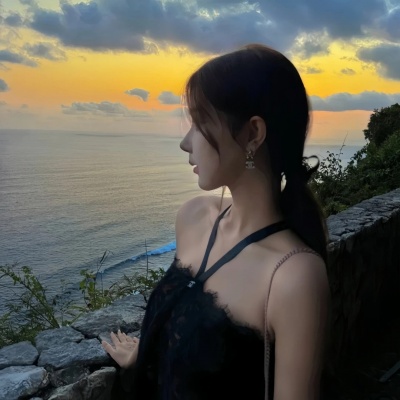 高级感爆棚的私藏小众氛围感女生头像合集 女生头像 第7张