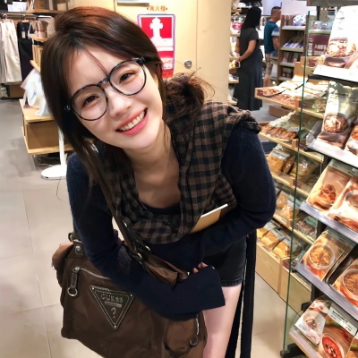 高级氛围感真人女头分享,温柔清冷甜系全都有 女生头像 第4张 高级氛围感真人女头分享,温柔清冷甜系全都有 女生头像 第4张