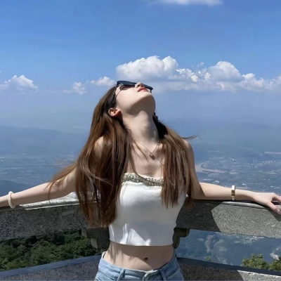氛围感直接拉满的自由感女生头像 女生头像 第4张 氛围感直接拉满的自由感女生头像 女生头像 第4张