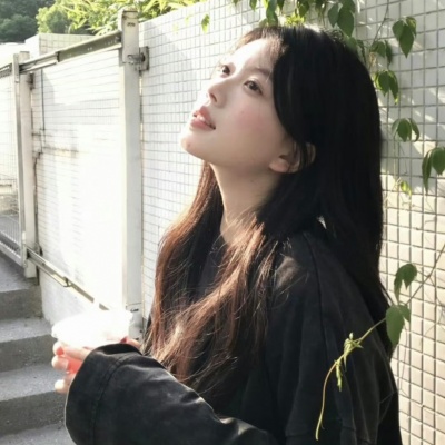超绝的2025最新ins高级质感女生头像合集! 女生头像 第2张 超绝的2025最新ins高级质感女生头像合集! 女生头像 第2张