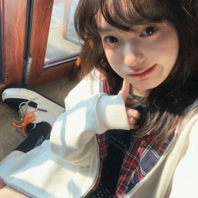 纯欲风女生头像真人,兼具纯真与性感 女生头像 第3张 纯欲风女生头像真人,兼具纯真与性感 女生头像 第3张