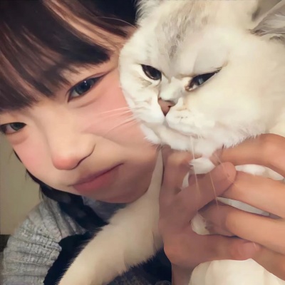 纯欲风抱猫女生头像,萌化你的心! 女生头像 第3张 纯欲风抱猫女生头像,萌化你的心! 女生头像 第3张