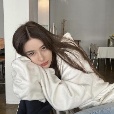 被俄罗斯模特兼美妆博主达莎·塔兰的头像美到 女生头像 第1张 被俄罗斯模特兼美妆博主达莎·塔兰的头像美到 女生头像 第1张