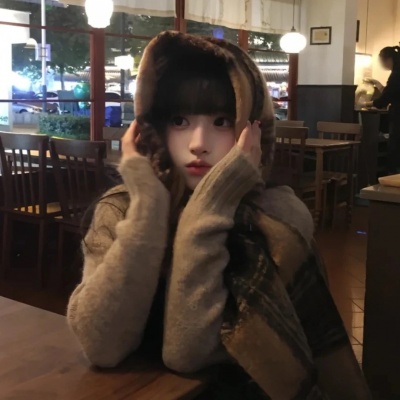高级感爆棚的私藏小众氛围感女生头像合集 女生头像 第6张