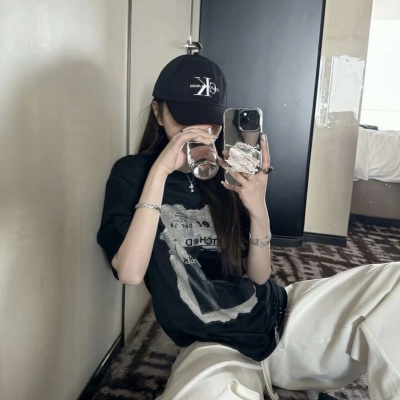 挖到宝啦！躺着全身女生真人不露脸头像 女生头像 第9张
