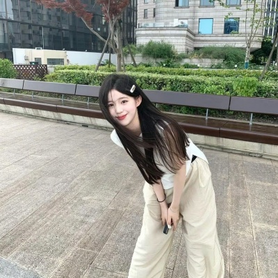被狠狠拿捏！小众阳光少女头像推荐 女生头像 第2张