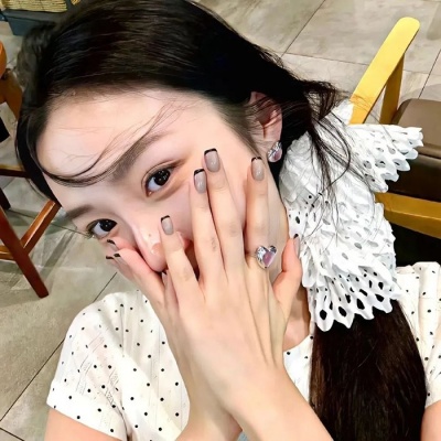 氛围感拉满的温柔女生头像来啦 女生头像 第3张 氛围感拉满的温柔女生头像来啦 女生头像 第3张