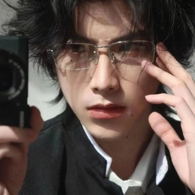 2025超火ins高级质感男生头像来袭！痞帅氛围感拉满 男生头像 第6张