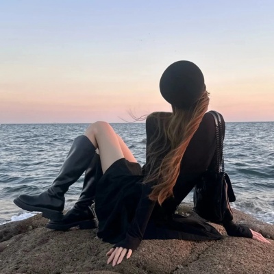 超绝!ins风高级小众女生头像来袭 女生头像 第9张 超绝!ins风高级小众女生头像来袭 女生头像 第9张