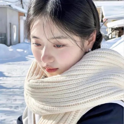 爱了！冬日氛围感拉满的女生头像 女生头像 第1张