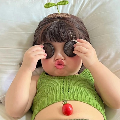 搞怪萌娃女生头像合集!俏皮表情 / 鬼马姿势 / 萌趣穿搭 女生头像 第5张 搞怪萌娃女生头像合集!俏皮表情 / 鬼马姿势 / 萌趣穿搭 女生头像 第5张