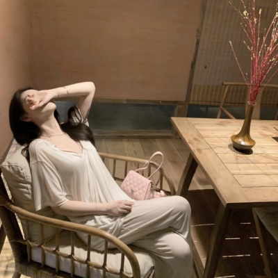 挖到宝啦！躺着全身女生真人不露脸头像 女生头像 第7张