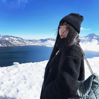 有氛围感的头像小众女生,真的太有感觉啦! 女生头像 第4张 有氛围感的头像小众女生,真的太有感觉啦! 女生头像 第4张