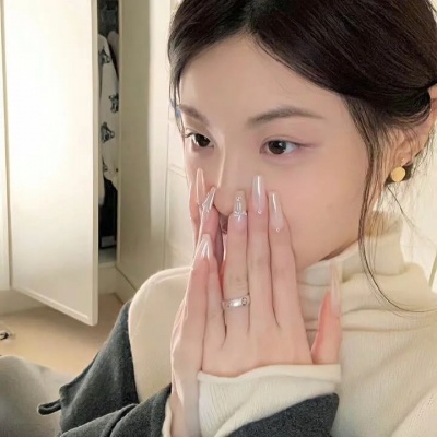 小众超有氛围感的唯美女生头像 女生头像 第8张 小众超有氛围感的唯美女生头像 女生头像 第8张