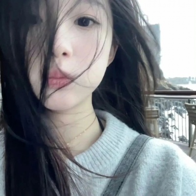小众氛围感真人女生头像合集 女生头像 第10张 小众氛围感真人女生头像合集 女生头像 第10张