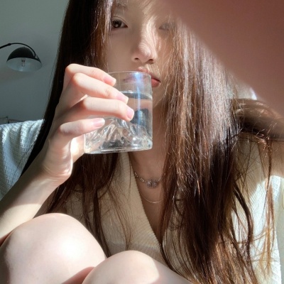 被这些开心真人女生头像图片美到啦！ 女生头像 第6张
