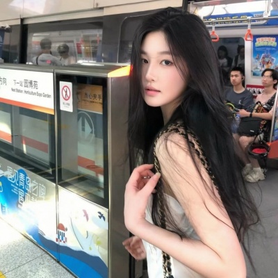 2025超全女生头像合集！清新 / 气质 / 氛围感头像免费下载 女生头像 第10张