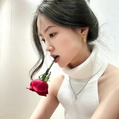 2025最新个性真人女生微信头像合集,小众高级不撞款! 女生头像 第7张 2025最新个性真人女生微信头像合集,小众高级不撞款! 女生头像 第7张